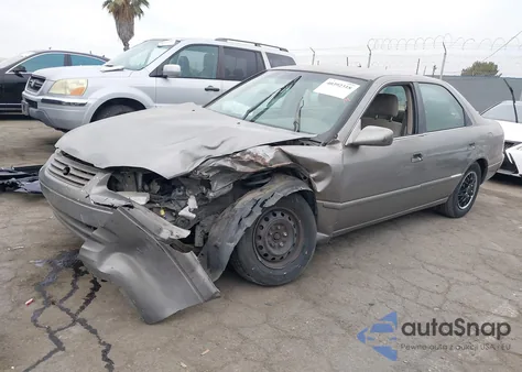 1999 Toyota Camry Ce z USA, uszkodzony, nr VIN 4T1BG22K7XU484892